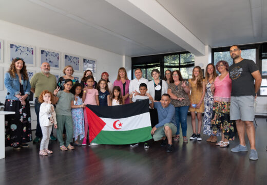 Despedida en Fene aos nenos e nenas saharauís do programa Vacacións en Paz